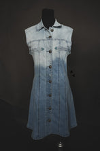 Load image into Gallery viewer, DENIM SWEETHEART DRESS
