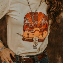 Load image into Gallery viewer, Longhorn Sunset Graphic TeeIvoryS
